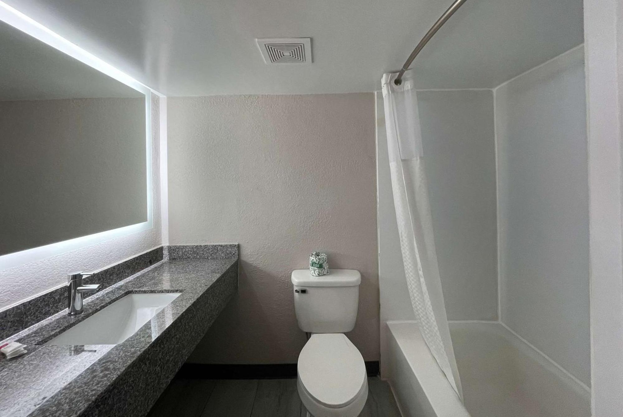 Days Inn And Suites By Wyndham Port Huron Ngoại thất bức ảnh