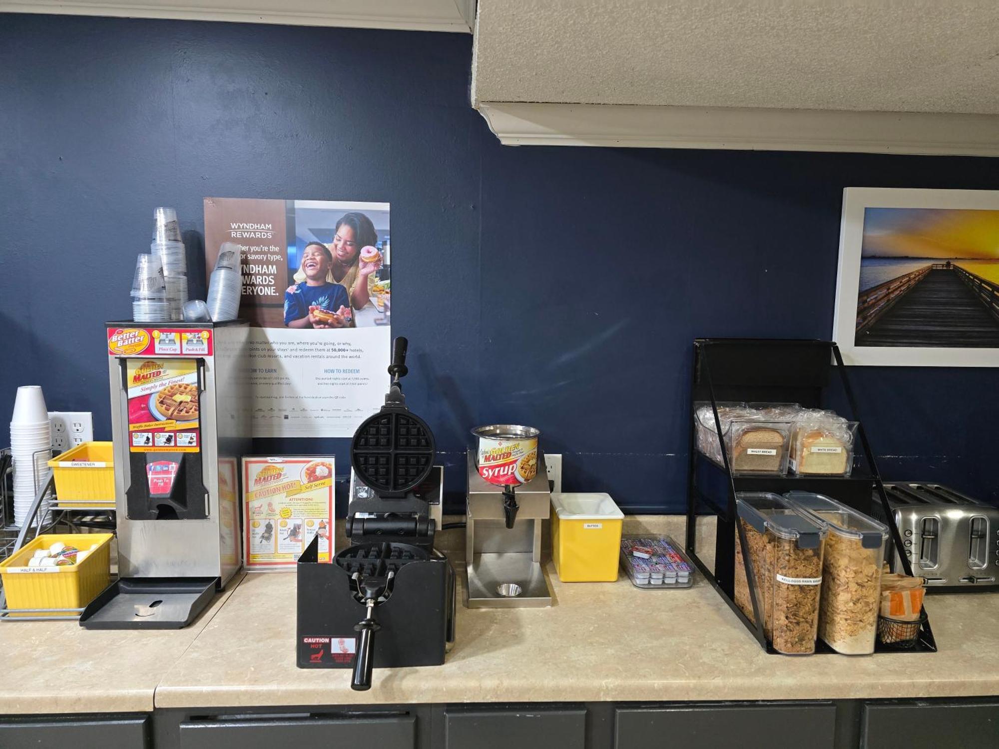 Days Inn And Suites By Wyndham Port Huron Ngoại thất bức ảnh