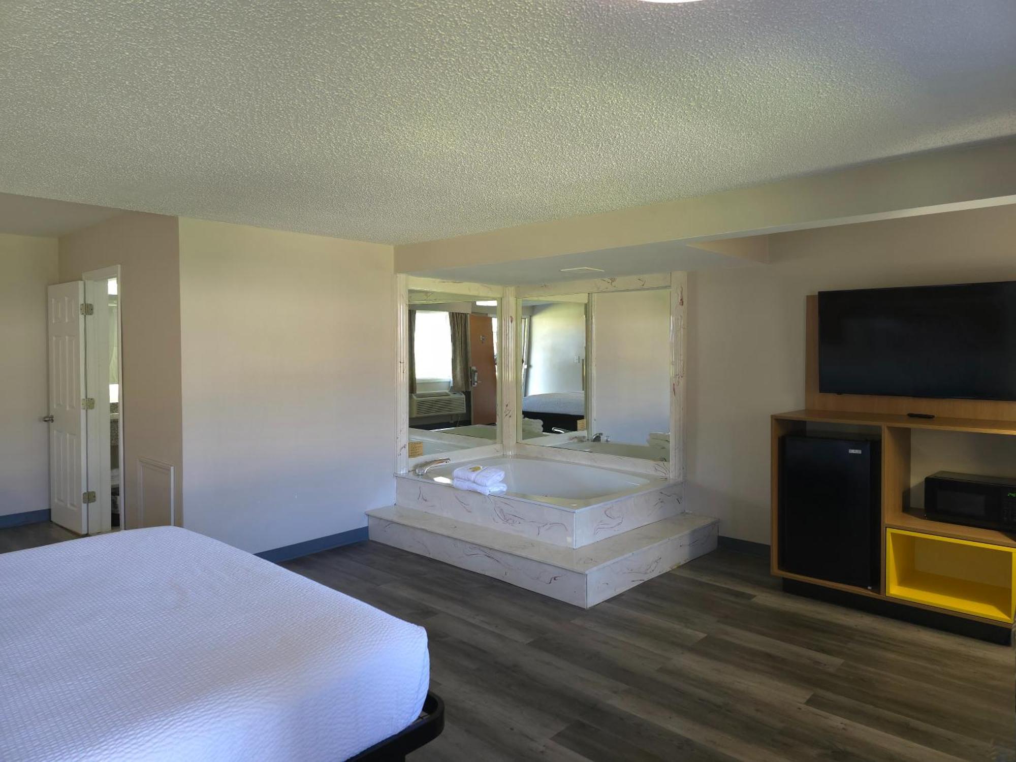 Days Inn And Suites By Wyndham Port Huron Ngoại thất bức ảnh