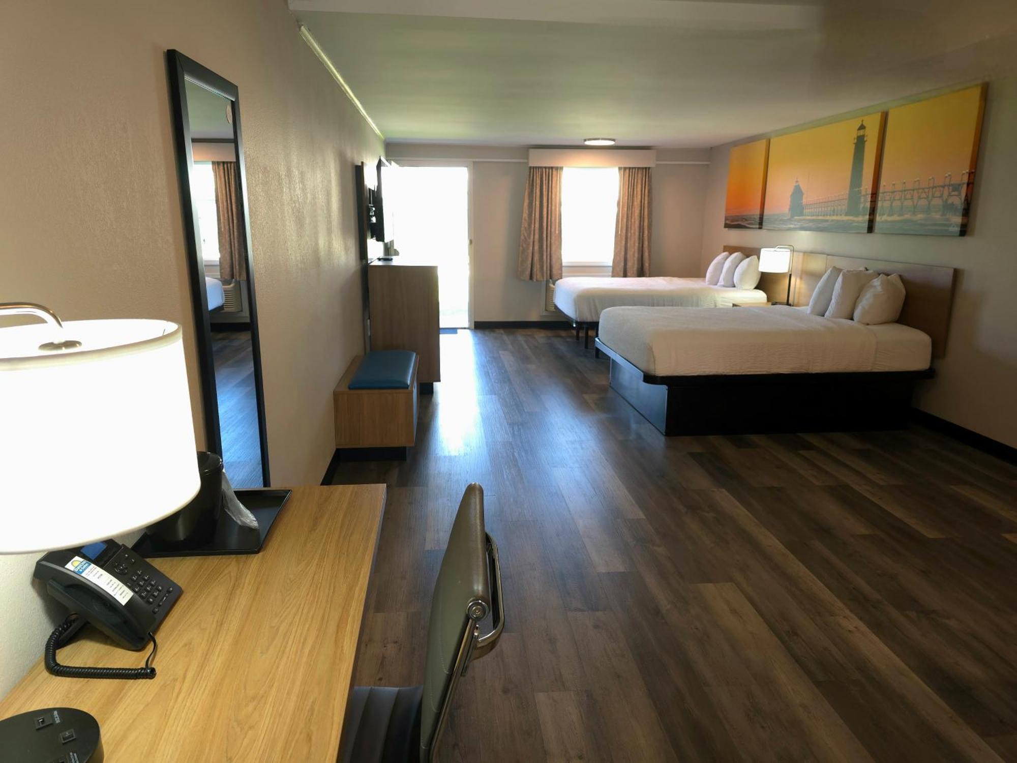 Days Inn And Suites By Wyndham Port Huron Ngoại thất bức ảnh